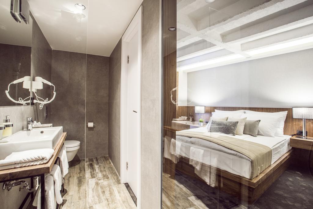 Nomad Luxury Suites Белград Екстериор снимка