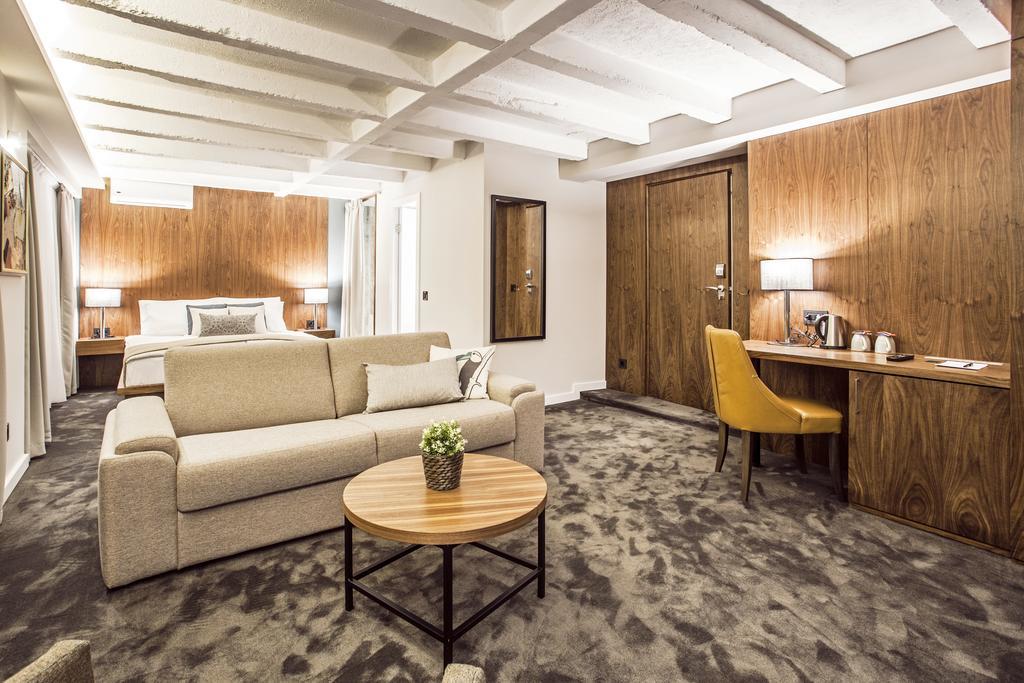 Nomad Luxury Suites Белград Екстериор снимка
